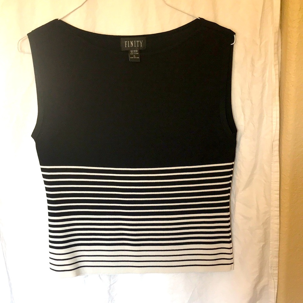 Women’s Sleeveless Black & White top
